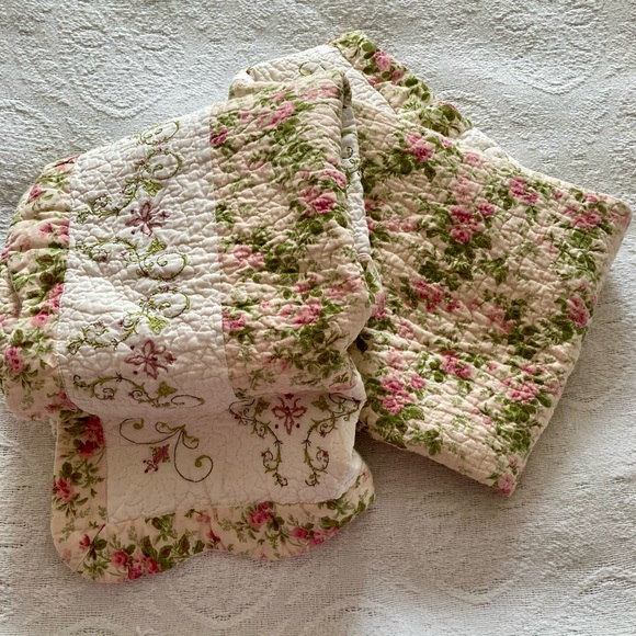 Vintage Pillow Shams - Picture 9 of 9